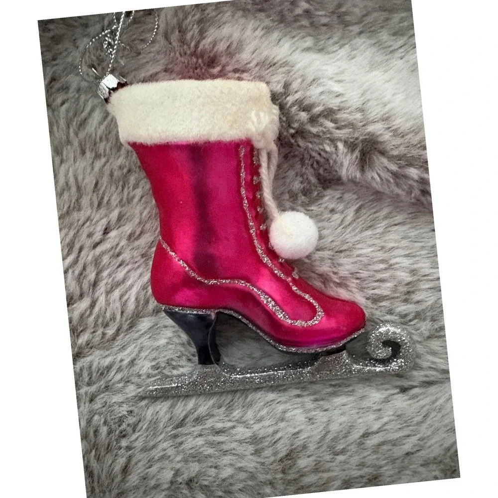 Ice Skate with Heals Glass Blown Christmas Ornament Fur Trim Pom Pom Glitter